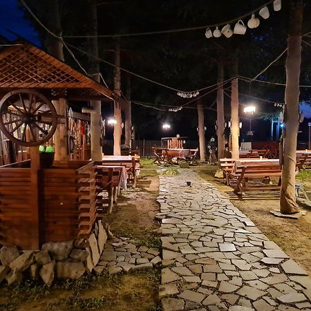 La Padure Hotel Brebu Buitenkant foto