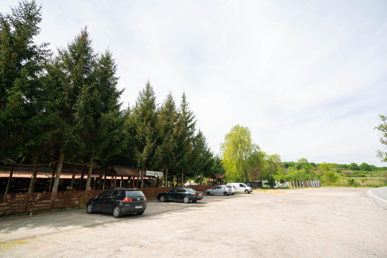 La Padure Hotel Brebu Buitenkant foto