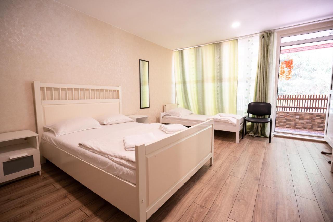 La Padure Hotel Brebu Buitenkant foto